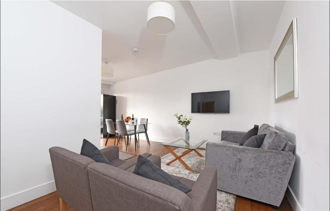 Fully Furnished 2 Bedroom Canning Town Close To 02 Arena, Canary Wharf With Free Parking Apartamento Londres