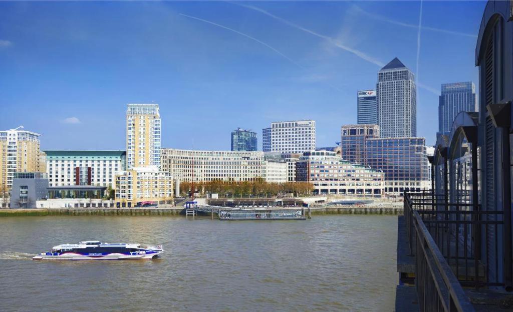 Fully Furnished 2 Bedroom Canning Town Close To 02 Arena, Canary Wharf With Free Parking Apartamento *