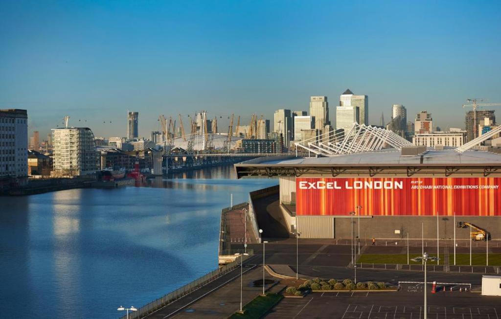 Fully Furnished 2 Bedroom Canning Town Close To 02 Arena, Canary Wharf With Free Parking Apartamento Londres