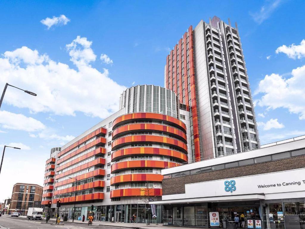 Fully Furnished 2 Bedroom Canning Town Close To 02 Arena, Canary Wharf With Free Parking Londres